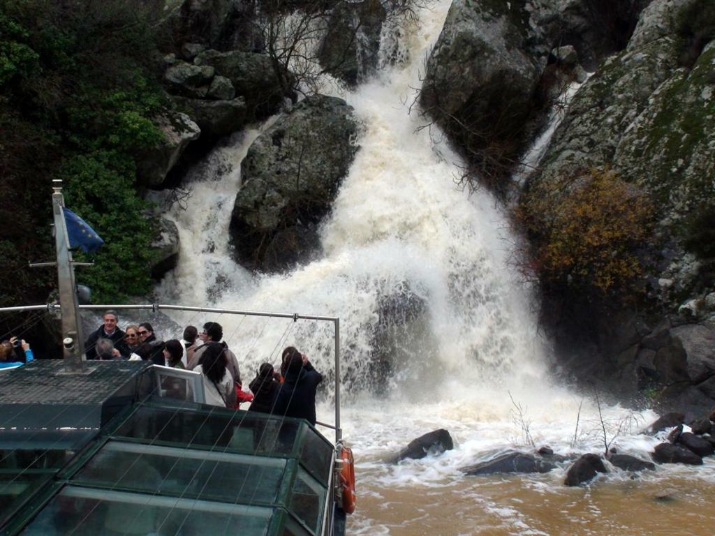 Affittacamere Casa de l Bárrio Picote Esterno foto